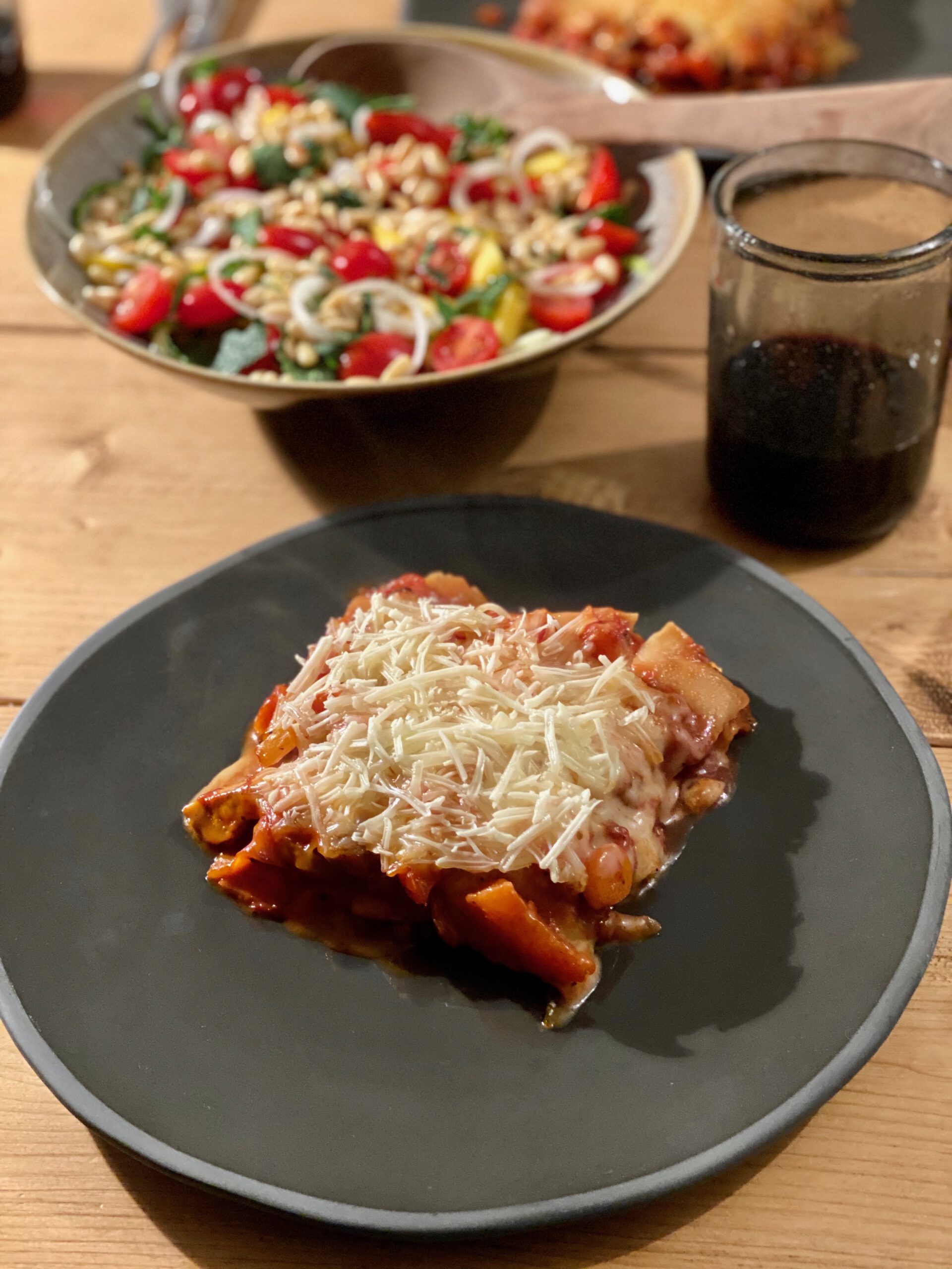 Vegan Lasagne Met Een Frisse Mango Munt Salade The Vegan Effect